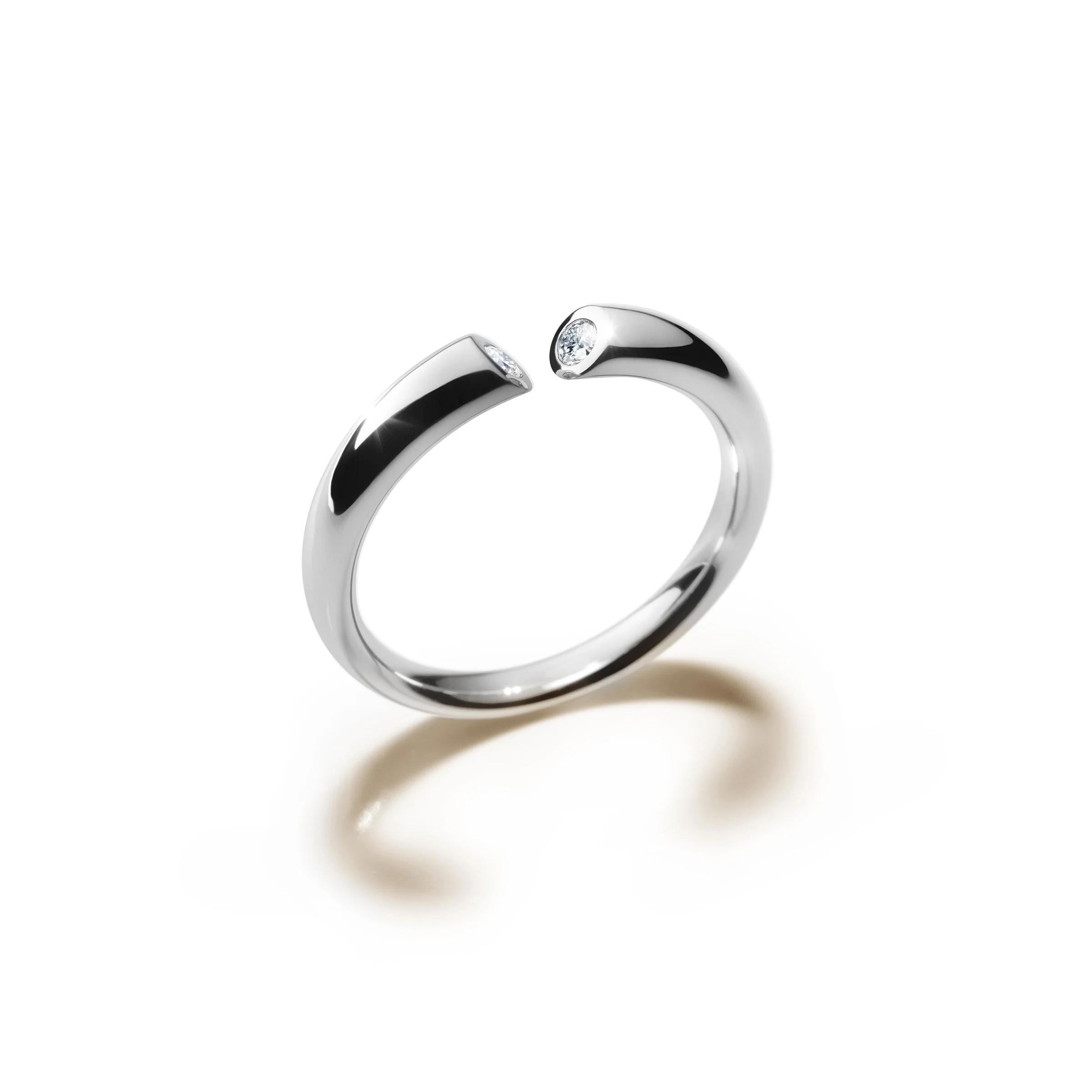 Ring DIALOG Weißgold 750/- mit 2 Brillanten zus. 0,08ct.