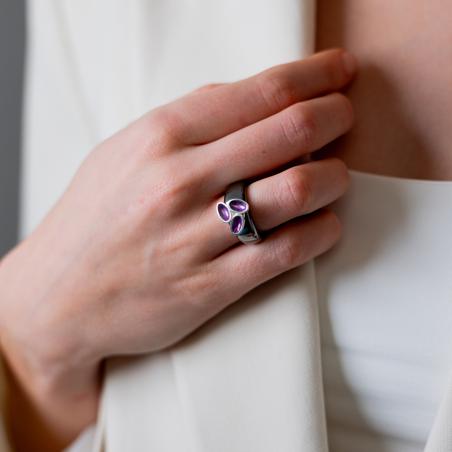 Charlotte Kopf FARBENFROH Sterlingsilber mit Emaille - Lila