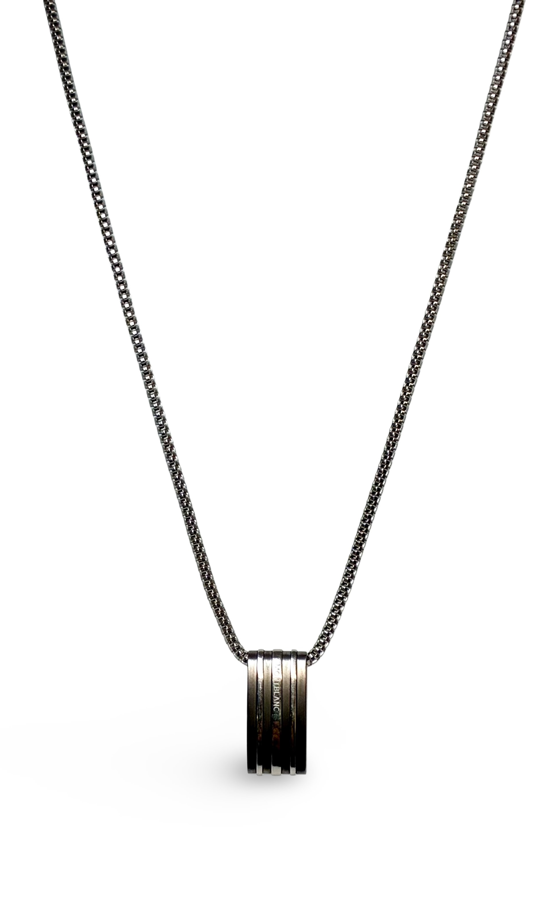 Anhänger an Halskette "Mont Blanc" - Metall - Länge ca. 53cm - Privatbesitz