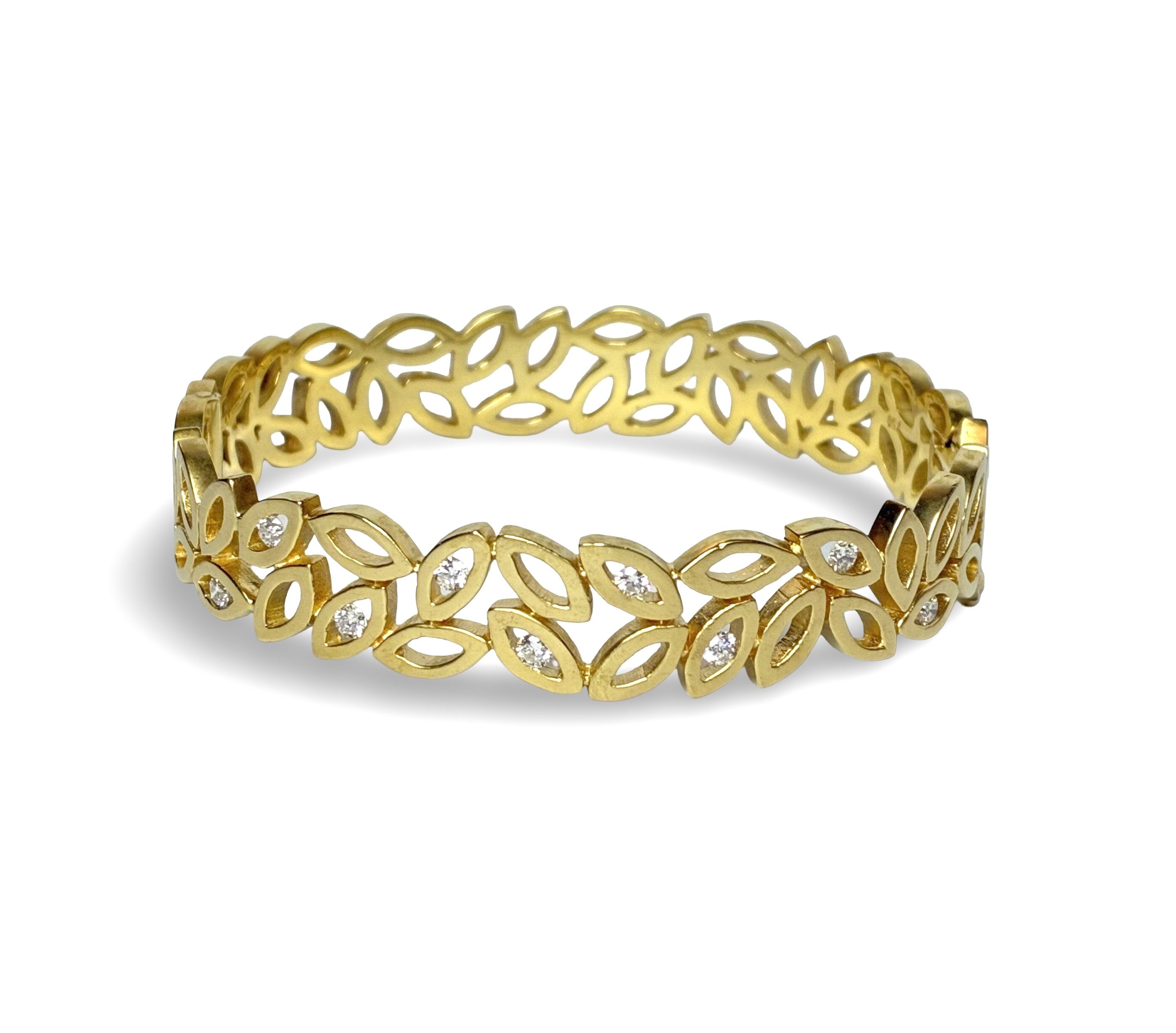 Brillant Armreif - Gold 750 - Innenmaße ca. 51 x 59mm - Privatbesitz