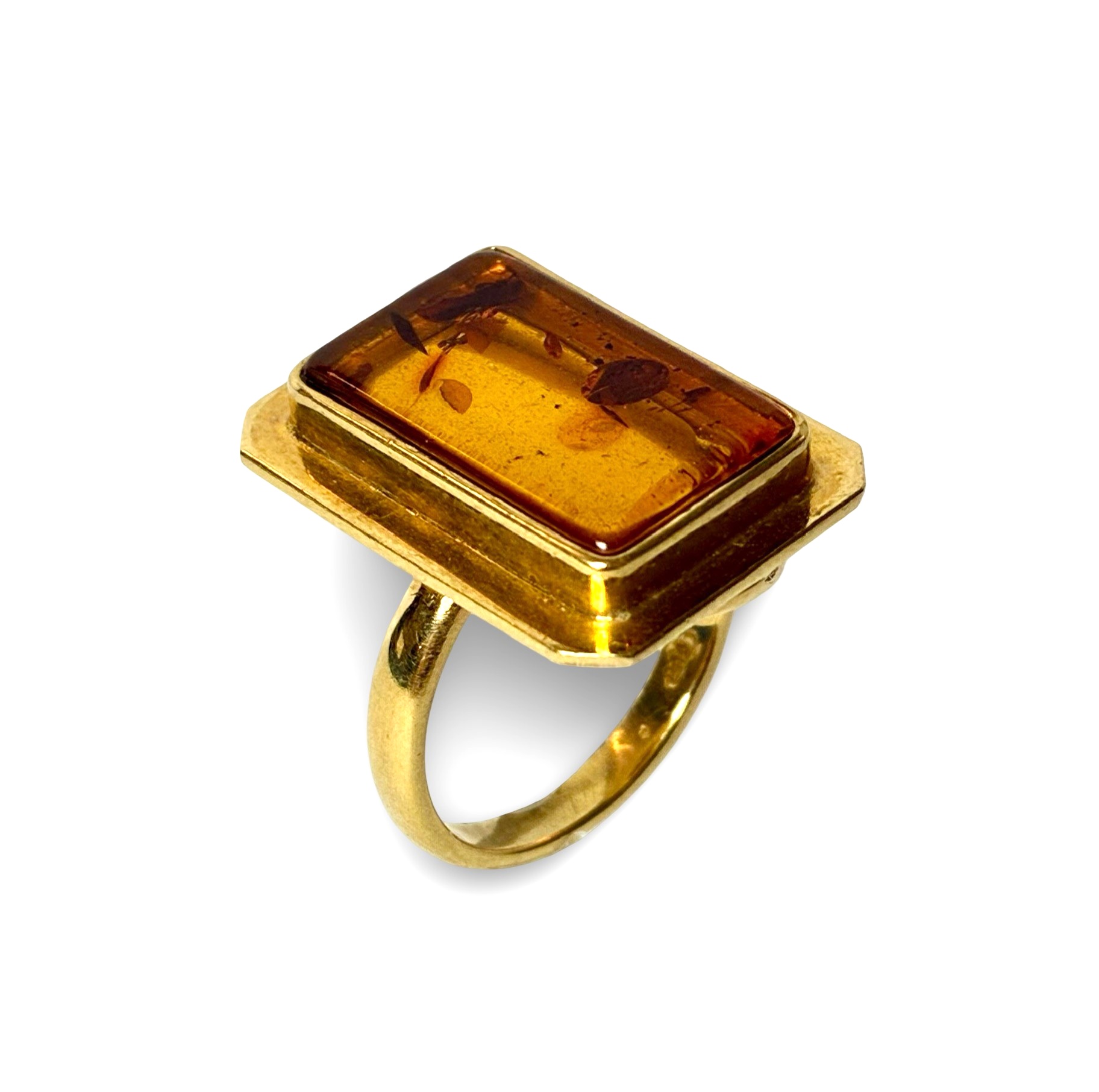 Ring mit beh. Bernstein - Gold 585 - RW 55 - Privatbesitz