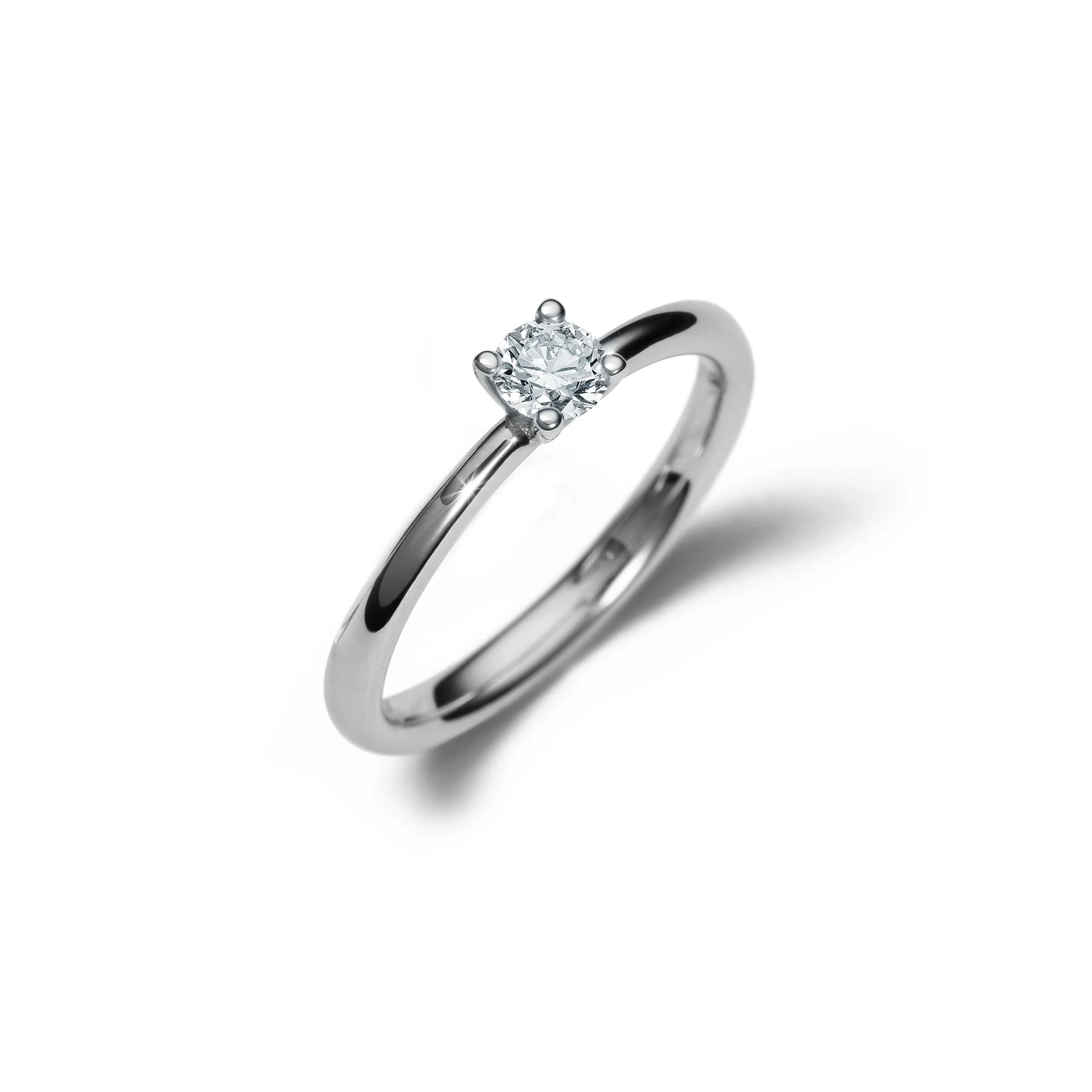 Ring ily Solitär 4 Krappen Platin 950/- mit Brillant