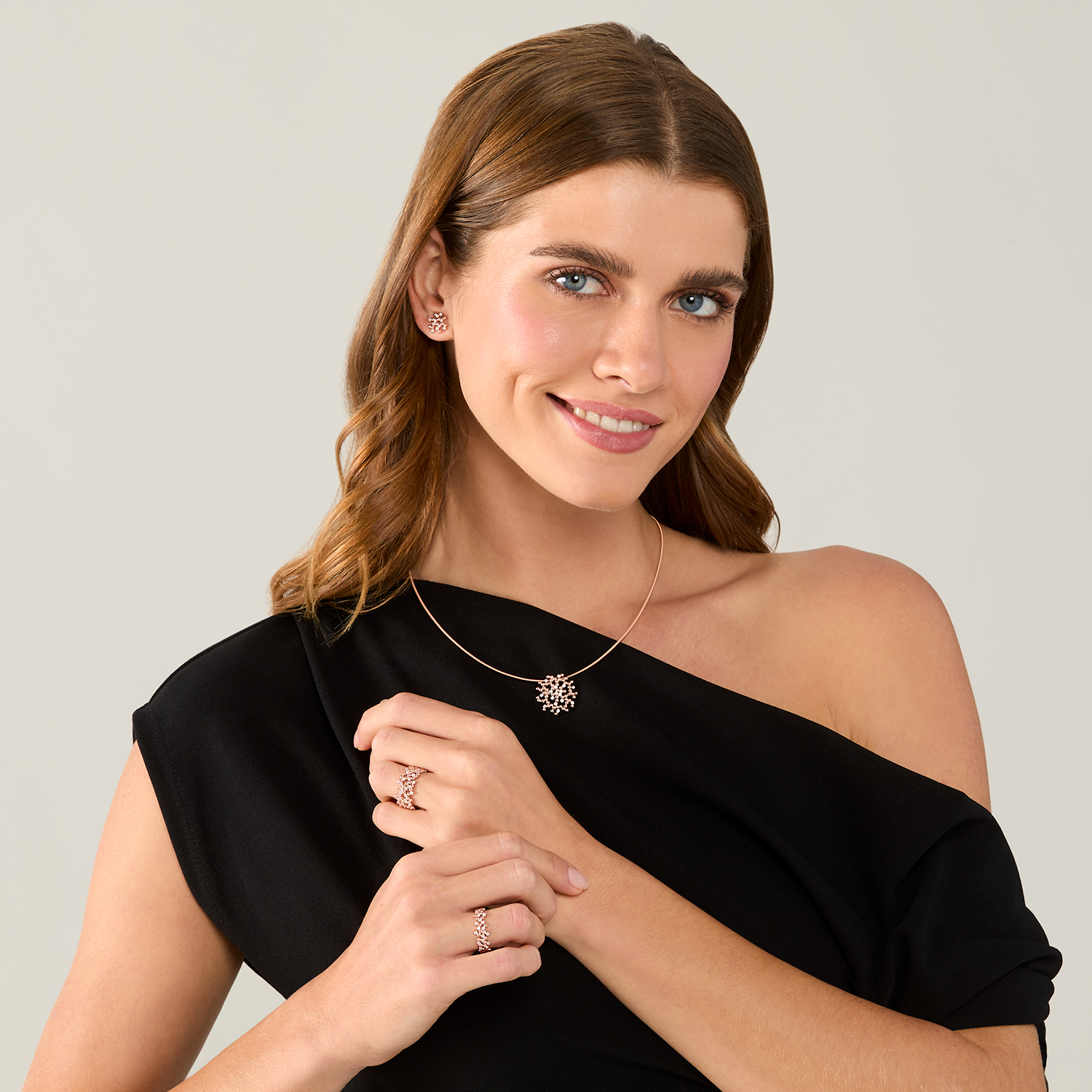 AURELIA Luxus-Ring-M aus 585/- Roségold mit Diamanten im Brillantschliff